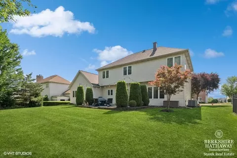 Exterior - 1493 Harmony Dr, Bartlett, IL 60103 photo 3 of 5