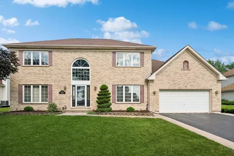 1493 Harmony Dr, Bartlett, IL 60103