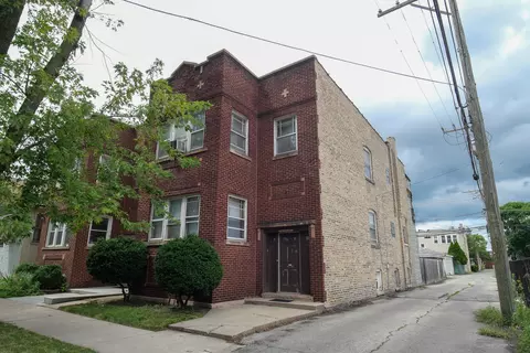 4114 W Melrose St, Chicago, IL 60641