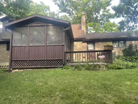 9 Ladd Ln, Spring Valley, IL 61362 photo 5