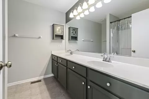 3874 Cheryl Ct, Aurora, IL 60504 photo 16