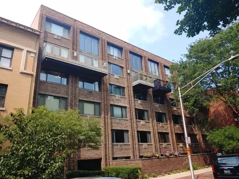 644 W Arlington Pl #3J, Chicago, IL 60614