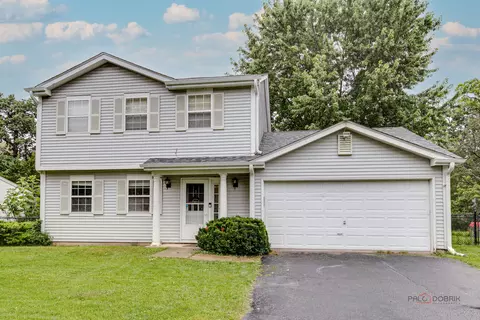 4208 Hale Ln, Island Lake, IL 60042