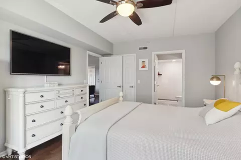 455 W Front St #408, Wheaton, IL 60187 photo 11