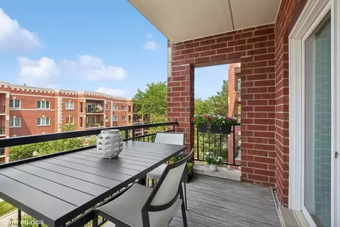 455 W Front St #408, Wheaton, IL 60187 photo 9