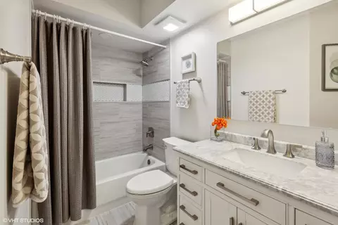 455 W Front St #408, Wheaton, IL 60187 photo 15
