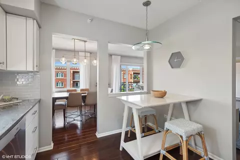 455 W Front St #408, Wheaton, IL 60187 photo 8