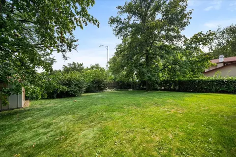415 Assembly Dr, Bolingbrook, IL 60440 photo 21
