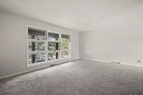 415 Assembly Dr, Bolingbrook, IL 60440 photo 6