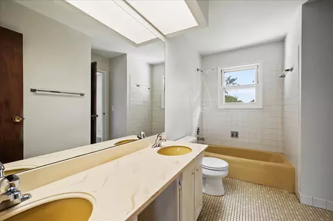 415 Assembly Dr, Bolingbrook, IL 60440 photo 13