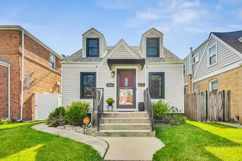 3905 N Page Ave, Chicago, IL 60634