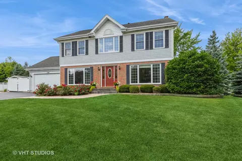 798 Alleghany Rd, Grayslake, IL 60030