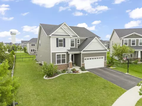 3760 Quick Fire Dr N, Naperville, IL 60564