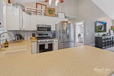 Kitchen - 2650 Mooregate Turn, Kankakee, IL 60901 photo 2 of 3