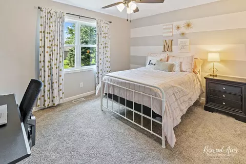 Bedroom - 2650 Mooregate Turn, Kankakee, IL 60901 photo 4 of 6