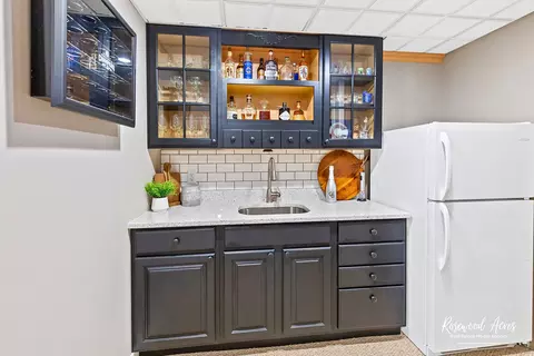 Kitchen - 2650 Mooregate Turn, Kankakee, IL 60901 photo 3 of 3