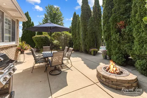 Exterior - 2650 Mooregate Turn, Kankakee, IL 60901 photo 13 of 16