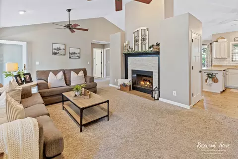 Living - 2650 Mooregate Turn, Kankakee, IL 60901 photo 1 of 4