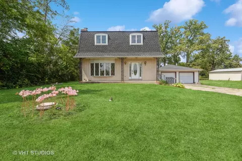 2 N544 Atlantic Dr, West Chicago, IL 60185