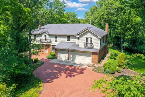 21120 N Highwood Rd, Kildeer, IL 60047