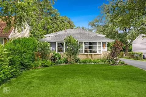 3917 N Park St, Westmont, IL 60559