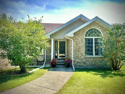 395 Twilight Dr, Morris, IL 60450 photo 2