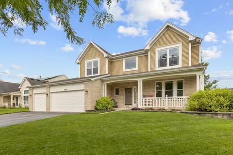 9741 Chetwood Dr, Huntley, IL 60142