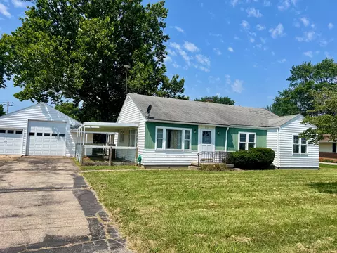 2501 Willow Rd, Urbana, IL 61802