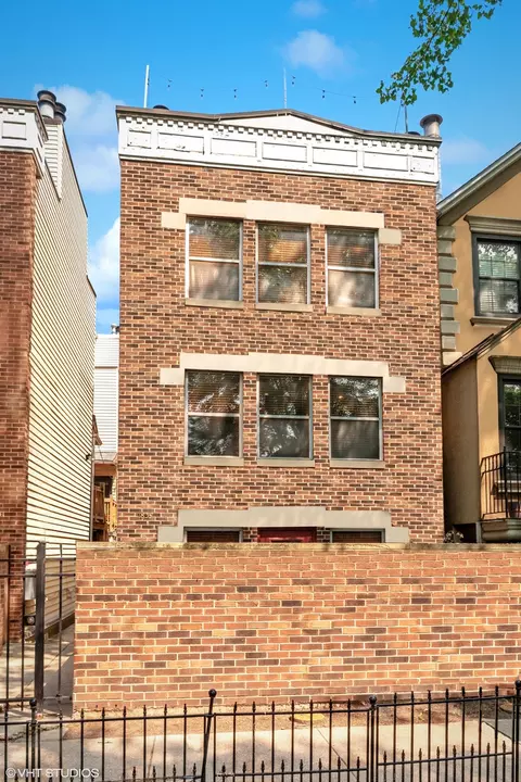 1839 N Bissell St #2F, Chicago, IL 60614