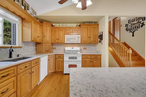 17164 Alpine St, Lockport, IL 60441 photo 6