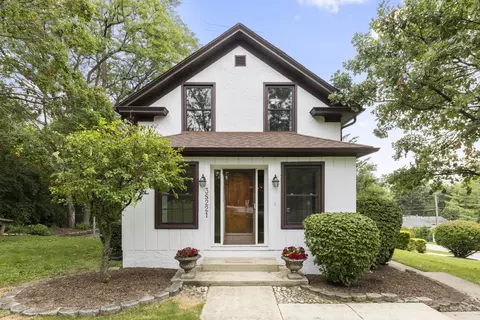 3 S221 Park Blvd, Glen Ellyn, IL 60137
