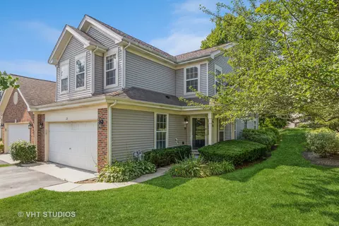 26 Cloverdale Ct, Algonquin, IL 60102 photo 2