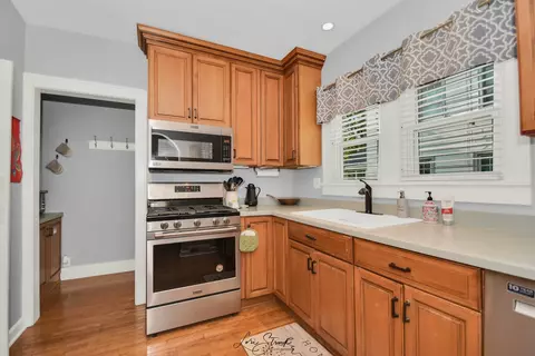220 S Commonwealth Ave S, Aurora, IL 60506 photo 15
