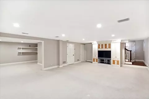 Living - 126 Hazel Ave, Glencoe, IL 60022 photo 3 of 3