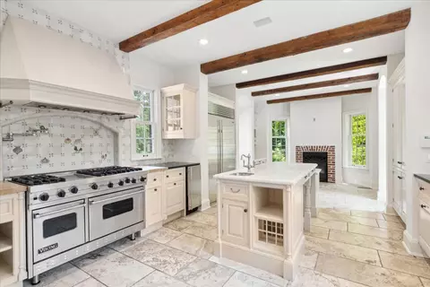 Kitchen - 126 Hazel Ave, Glencoe, IL 60022 photo 1 of 4