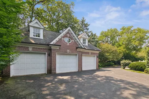 Exterior - 126 Hazel Ave, Glencoe, IL 60022 photo 7 of 9