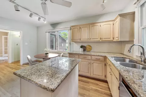636 Argyle Ave, Flossmoor, IL 60422 photo 12