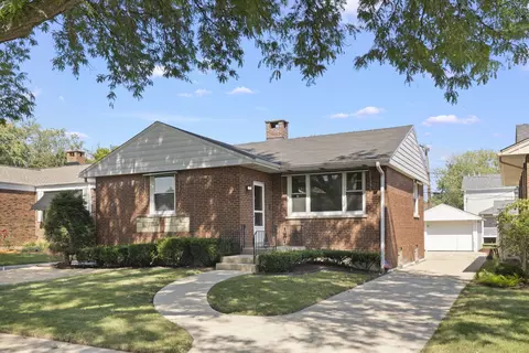 2325 Sunnyside Ave, Westchester, IL 60154