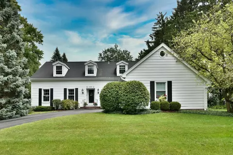 532 Post Rd, Saint Charles, IL 60174