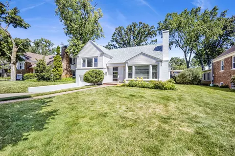 80 Williamsburg Rd, Evanston, IL 60203