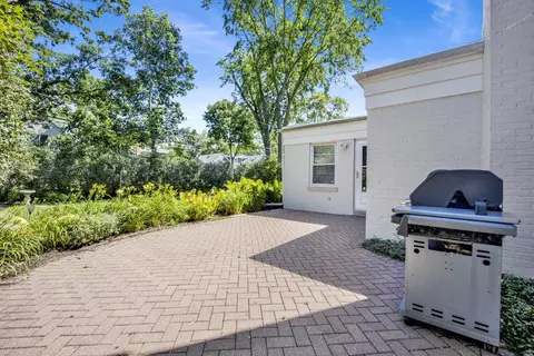 80 Williamsburg Rd, Evanston, IL 60203 photo 23