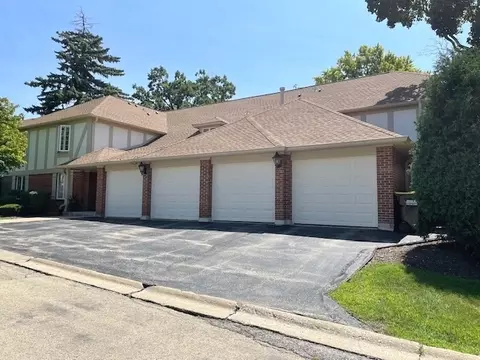 5814 Wolf Rd #B-1, Western Springs, IL 60558