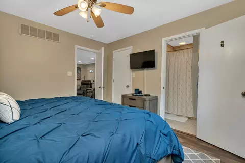 Bedroom - 712 E Jefferson St, Morris, IL 60450 photo 2 of 3