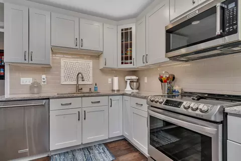 Kitchen - 712 E Jefferson St, Morris, IL 60450 photo 4 of 4