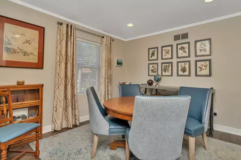 Dining - 712 E Jefferson St, Morris, IL 60450 photo 2 of 3