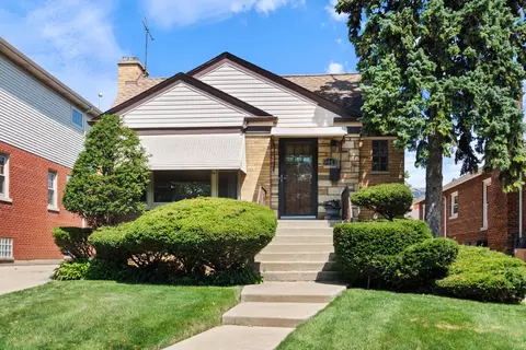 9911 S Claremont Ave, Chicago, IL 60643