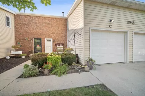 1548 Hunt Dr #C, Normal, IL 61761