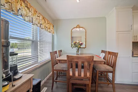 Dining - 1548 Hunt Dr #C, Normal, IL 61761 photo 1 of 1