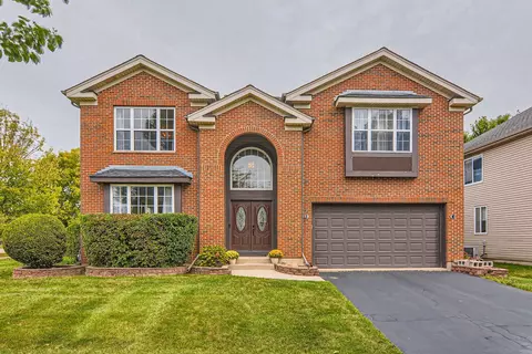 5301 Kelly Ct, Carpentersville, IL 60110