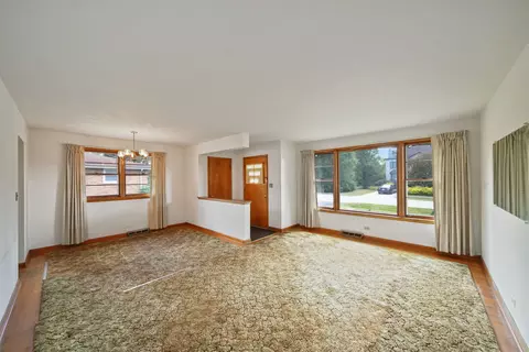 4 N258 6th Ave, Addison, IL 60101 photo 2